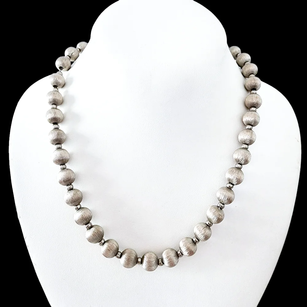 Vintage silver tone metal beads 1950s excellent condition